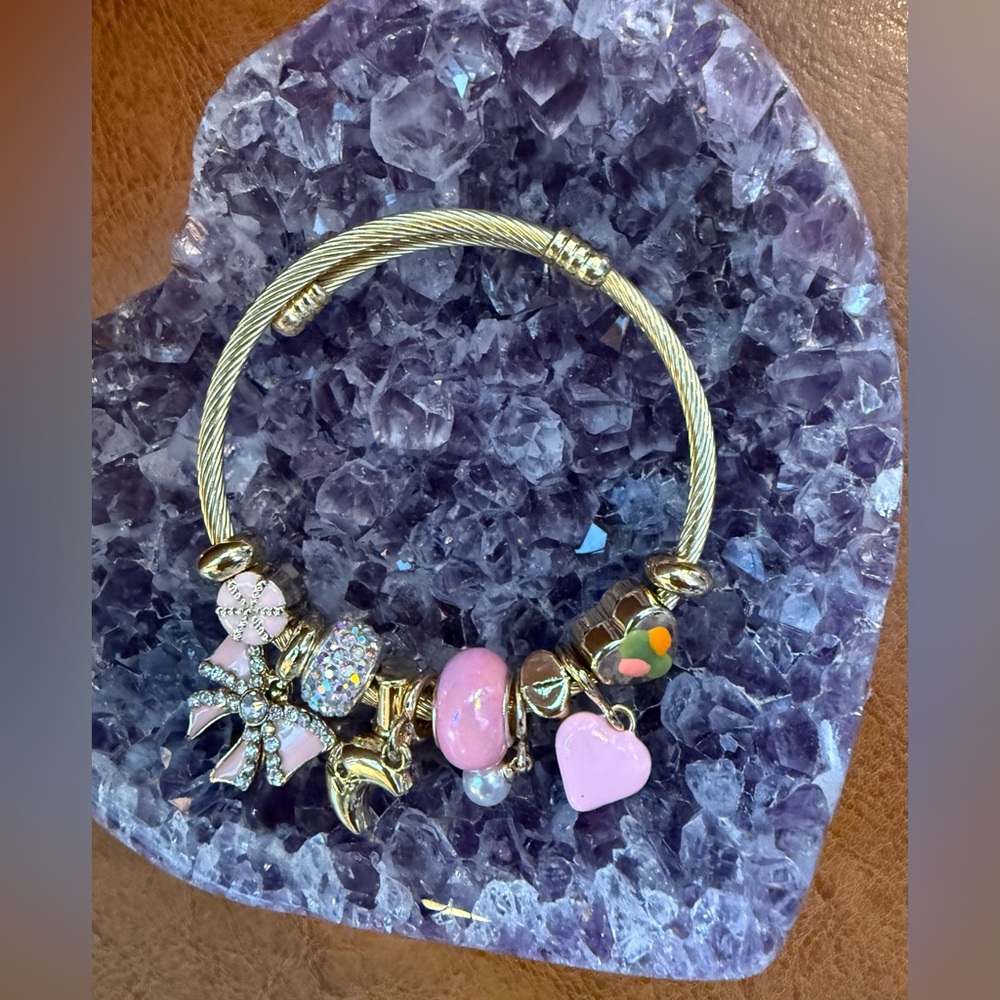 Pandora Moments Gold Tone Charm Bracelet Pink Bow Heart Moon New - Picture 3 of 5